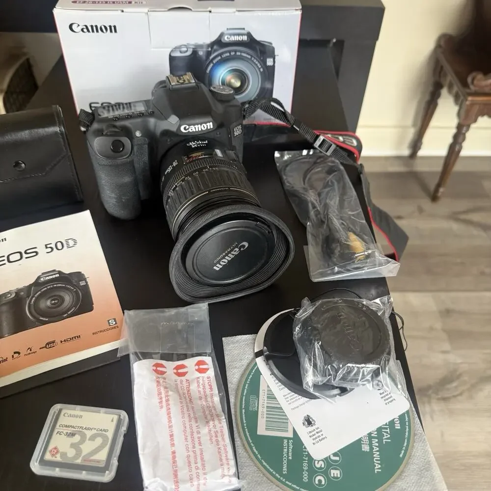 Canon EOS 50D 15.1MP DSLR Camera - Black (Kit with EF 28-135mm f/3.5-5.6 IS USM)